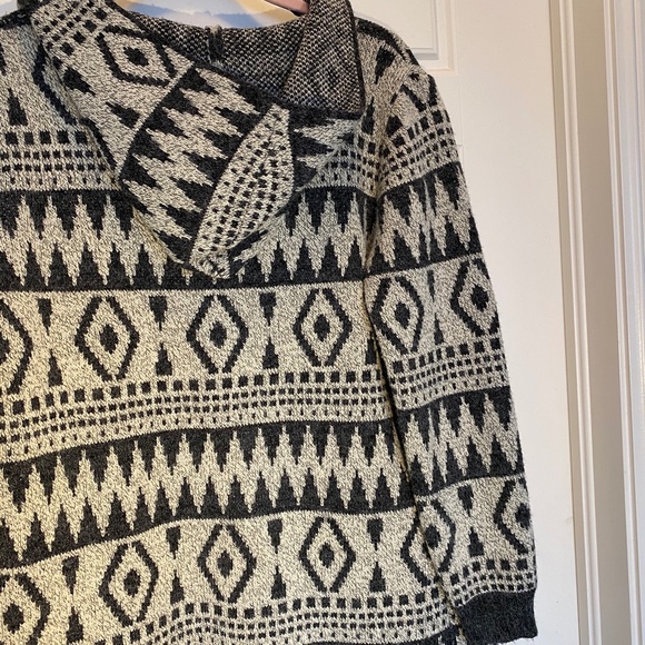 Monteau Hooded Cardigan with Pockets - Picture 6 of 7